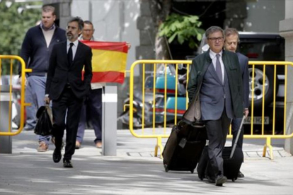 Jordi Pujol Ferrusola acude a declarar a la Audiencia Nacional el pasado martes, antes de ser enviado a prisión.-JOSÉ LUIS ROCA