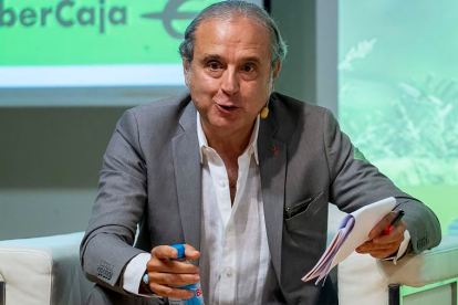 Óscar Hernández, responsable de Asuntos Públicos y Comunicación del Grupo Pascual. SANTI OTERO
