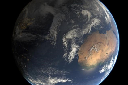 Imagen satelital compuesta de la tormenta subtropical Alex, ahora convertido en huracán, a la altura de las Azores el pasado 14 de enero.-EUMETSAT