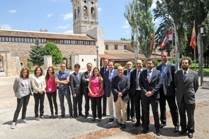 Los miembros del consejo industrial del ICRAM se reunieron ayer en la Universidad de Burgos.-ISRAEL L. MURILLO