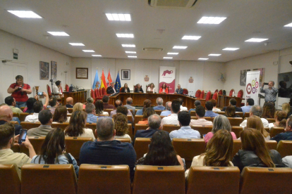 Imagen de la recepción celebrada ayer en el salón de Plenos del Ayuntamiento de Aranda