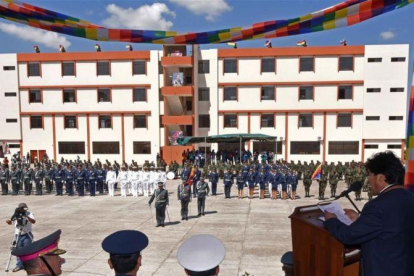 El presidente boliviano Evo Morales durante su discurso de inauguración de la academia militar.-REUTERS