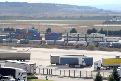 El 50% de las exportaciones burgalesas se destinan a Francia, Portugal y Alemania.-ISRAEL L. MURILLO