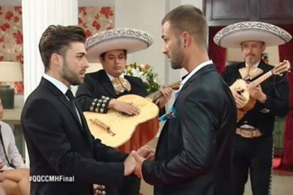 Vicente y Sandro, en la final de '¿Quién quiere casarse con mi hijo?'.-Foto: MEDIASET