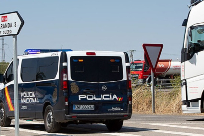 La operación policial permitió esclarecer cuatro robos con fuerza, cometidos en Aranda, Plasencia y El Puerto de Santa María. L. V.