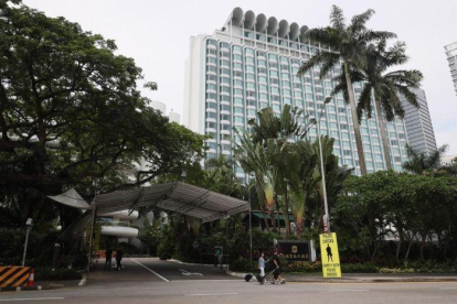Hotel Shangri-La de Singapur, sede de la histórica cumbre entre Trump y Kim Jong-un, ayer.-EFE / WALLACE WOON