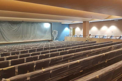 Las obras de la casa de cultura se completarán con el escenario.-L. V.
