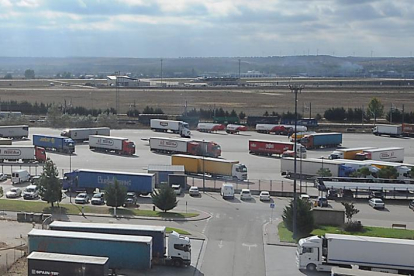 Los terrenos de la ampliación de Puerto Seco, cedidos por Aena, se ubican al fondo de la imagen.-ISRAEL L. MURILLO