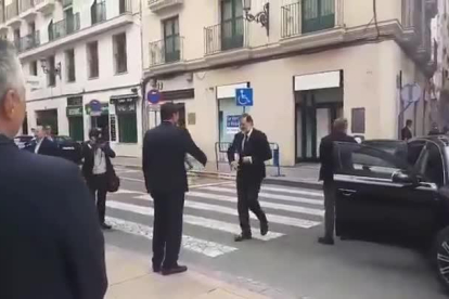 Pitada a Rajoy en Alicante.-/ PERIODICO