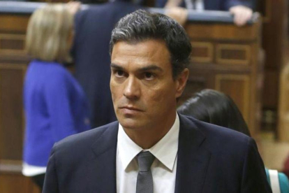 El secretario general del PSOE, Pedro Sánchez, en el Congreso de los Diputados.-EFE / JUAN CARLOS HIDALGO