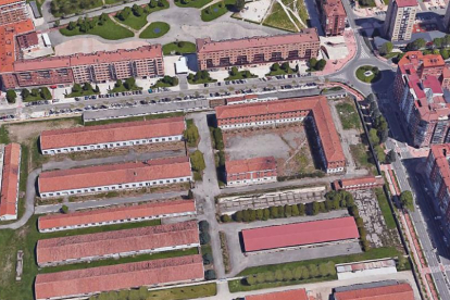 Vista aérea de los pabellones que se corresponden con el antiguo parque de Artillería.-ECB