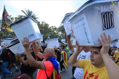 Manifestación en Barcelona por el aniversario del 1-O, el 1 de octubre del 2018-FERRAN NADEU
