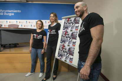 Luciana Hungría, Lorena de la Fuente y Juan Ramón Tejero presentaron ayer el III Burgos Throwdown-Raúl G. Ochoa