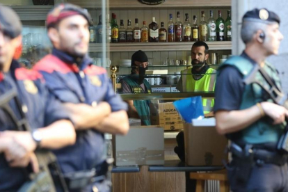 Registro en el café Santa Lucía, calle Mallorca núm. 270.-DANNYA CAMINAL