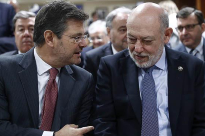 afael Catalá (en la imagen, a la izquierda, junto a José Manuel Maza, el pasado 7 de febrero).-