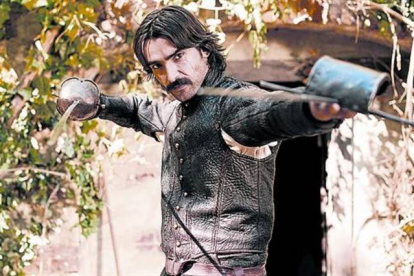 Aitor Luna interpreta al capitán Diego Alatriste en la serie de Tele 5.-Foto: MEDIASET