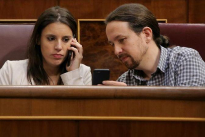 Pablo Iglesias e Irene Montero.-EL PERIÓDICO