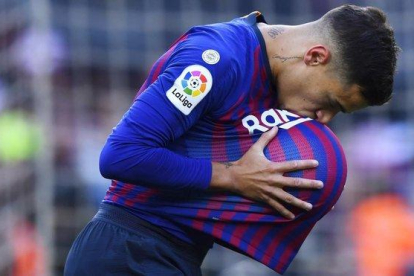 Coutinho festeja un gol con el Barça en la pasada temporada.-AFP