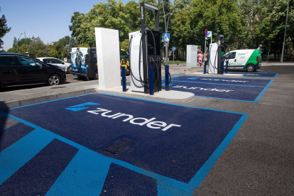 Zunder ha colocado una instalación mayor en la zona del aparcamiento de autobuses de la plaza de Santa Teresa. FOTOS: © ECB / TOMÁS ALONSO