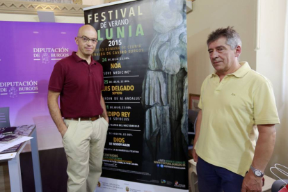 Del Barco (a la izq) y Sáiz, ayer durante la presentación del contenido del Festival de Verano de Clunia.-RAÚL G. OCHOA