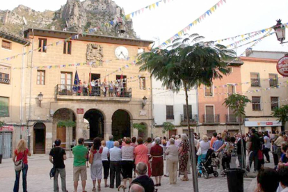 Pregón de fiestas en Pancorbo a cargo del antiguo sacerdote de la parroquia local, Nicolás Dulanto, en 2011.-G.G.