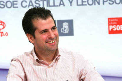El secretario autonómico del PSOE, Luis Tudanca, se reúne con los secretarios provinciales del partido en Castilla y León-Ical