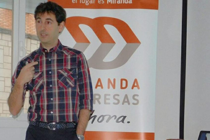 El director de la oficina de promoción y desarrollo de Miranda, Roberto Martínez de Salinas.-ECB
