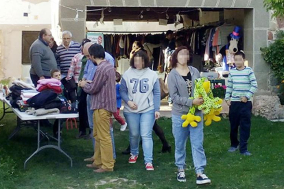 El mercadillo solidario permaneció abierto hasta ayer aprovechando el Día de la Hispanidad.-CENTRO CULTURAL SAN VICENTE DEL VALLE