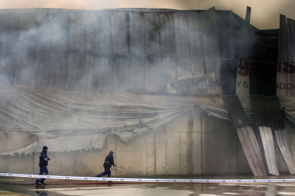 Incendio en un almacén en Molifibra, TOMÁS ALONSO