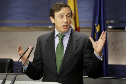 El portavoz parlamentario del PP, Rafael Hernando.-JOSÉ LUIS ROCA