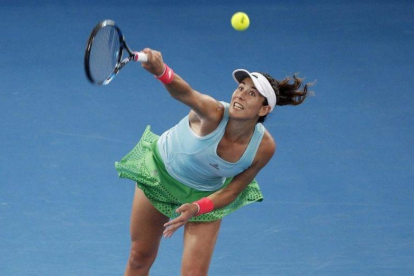 Garbiñe Muguruza, en plena acción.-EFE / DAVE HUNT