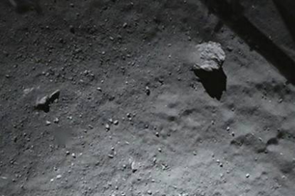 ROS02. ESPACIO, 13/11/2014.- Imagen cedida por la Agencia Espacial Europea (ESA) el 13 de noviembre del 2014 que muestra una fotografía capturada por una cámara de alta resolución del instrumento Osiris, para intentar identificar el lugar de aterrizaje de-