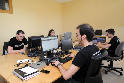 Imagen de un grupo de trabajo en el Centro Europeo de Empresas e Innovación.-ISRAEL L. MURILLO