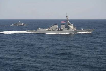 Fotografía tomada el 12 de marzo de 2015 y facilitada por la Marina estadounidense del buque militar estadounidense USS Lassen.-MC1 MARTIN WRIGHT / US NAVY / HA / EFE