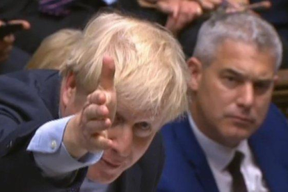 Boris Johnson hoy en el debate del Parlamento.-AFP
