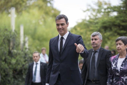 Pedro Sánchez, el pasado lunes en Barcelona durante el funeral por Montserrat Caballé.-ALBERT BERTRAN