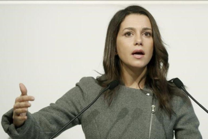 Inés Arrimadas, líder de Ciudadanos en el Parlament y jefa de la oposición.-EFE / ANDREU DALMAU