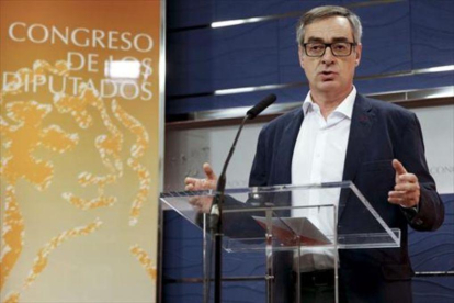 El secretario general de Ciudadanos, José Manuel Villegas, ayer en una rueda de prensa en el Congreso.-SERGIO BARRENECHEA (EFE)