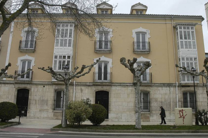 Casa de la Iglesia del Arzobispado de Burgos.-RAÚL G. OCHOA
