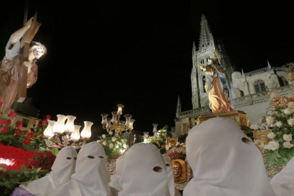 Imagen de la procesión de El Encuentro, en Jueves Santo.-RAÚL G. OCHOA