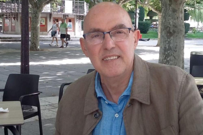 Juan Salvador Chico, doctor en Historia, ha ejercido la docencia durante más de 30 años.-ECB