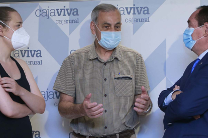Cecilia García Campos, Ramón Sobremonte y Jose María Bermúdez durante la presentación del proyecto. RAÚL OCHOA