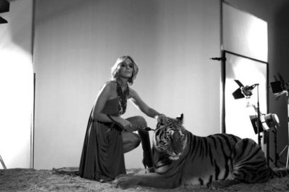 Edurne, en una imagen promocional del 'videoclip' de la canción 'Amanecer'.-Foto: RTVE
