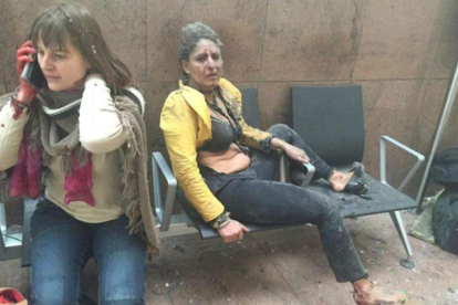 Imágenes de Twitter de los atentados en el aeropuerto Zaventem de Bruselas.-