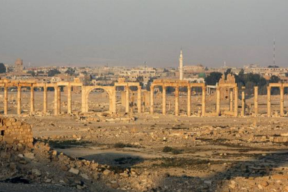 El vídeo que ha difundido el Estado Islámico para mostrar el estado de las ruinas de Palmira.-Foto: EFE