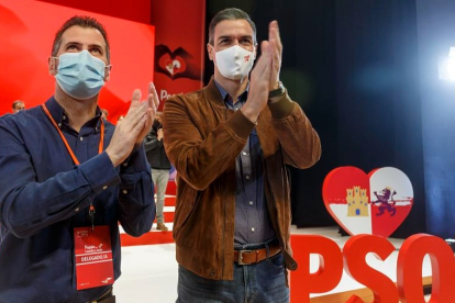 Luis Tudanca y Pedro Sánchez en el Congreso Autonómico del PSOE de Castilla y León. SANTI OTERO