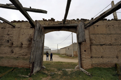 Pueblo abandonado de Villar de Matacabras (Ávila). ICAL