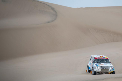 Gutiérrez avanza entre dunas en una imagen del reciente Dakar.-DKR RAID SERVICE