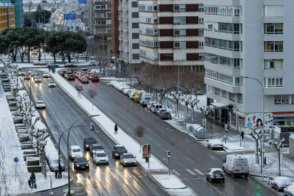 Tráfico normalizado en la avenida de Cantabria. SANTI OTERO