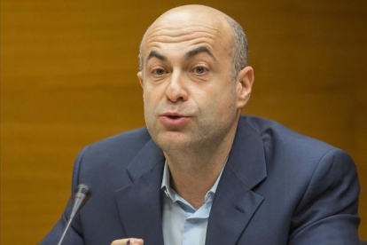 El exjefe de seguridad de Ferrocarrils de la Generalitat Valenciana Arturo Rocher, durante su declaración.-MIGUEL LORENZO